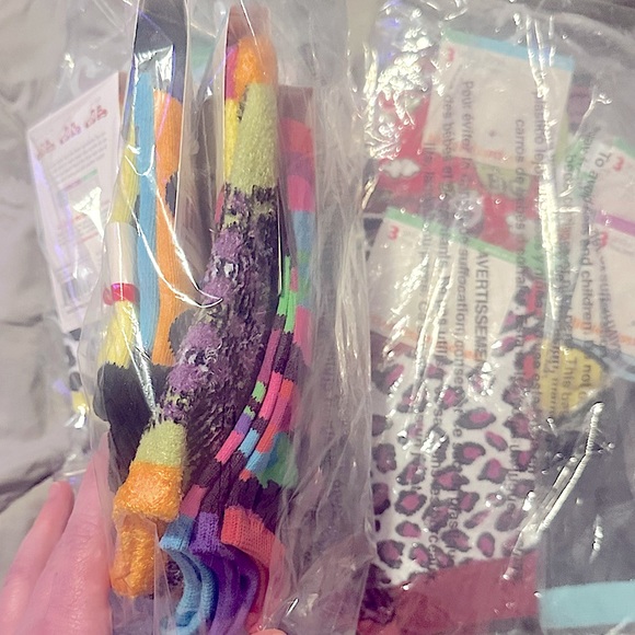 Listings Reserved - Picture 6 of 11